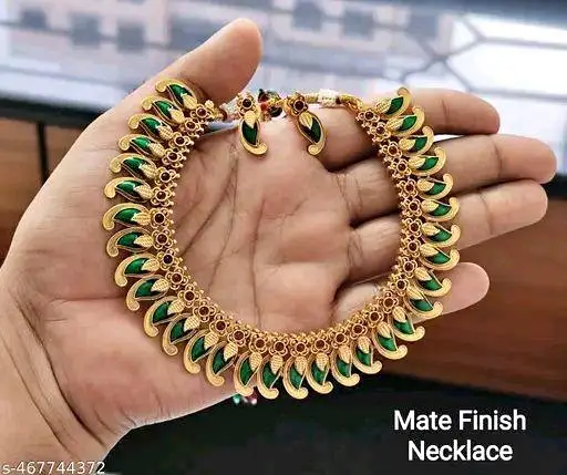 Catalog Name:*Princess Colorful Jewellery Sets* Base Metal: Alloy Plating: Gold Plated Stone Type: A