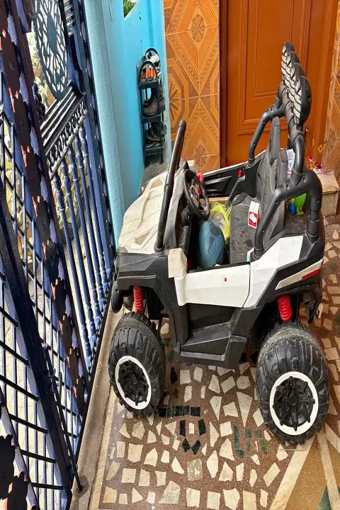 Kids Batery charging Car
