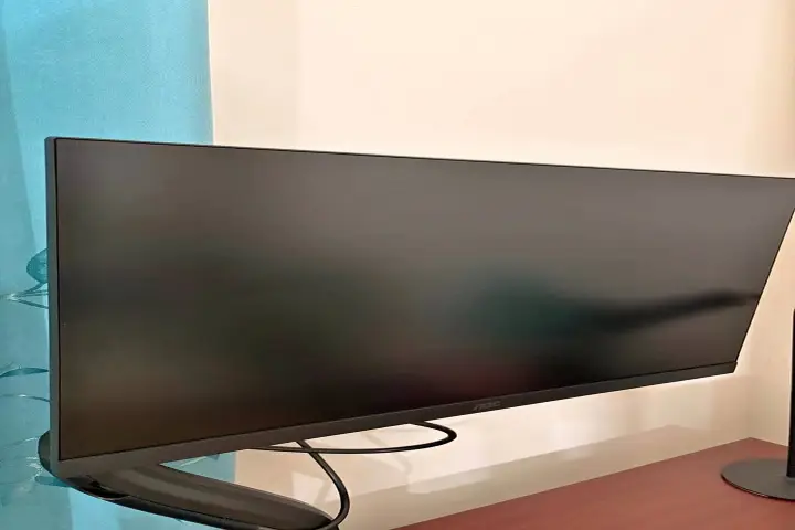 AOC 24G4XE 23.8” 180Hz IPS Gaming Monitor — Excellent Condition