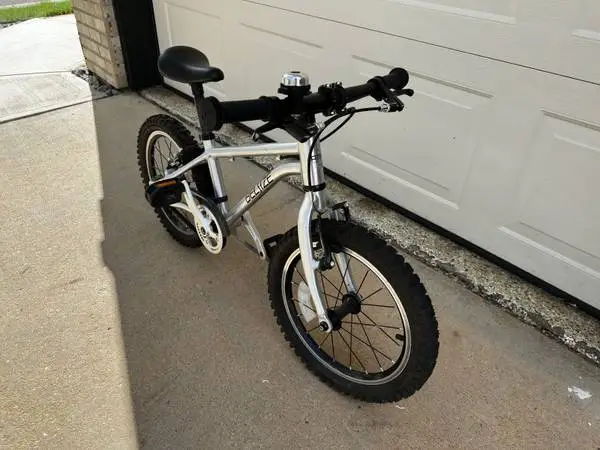 Belsize 16 Kids Bike – Lightweight, Belt-Drive + Extra Tires!