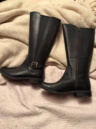 NEW Timberland Savin Hill Tall Leather Boots Women sz 9