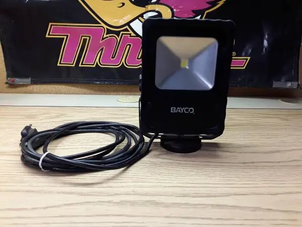 Bayco LED worklight, adjustable with magnetic base