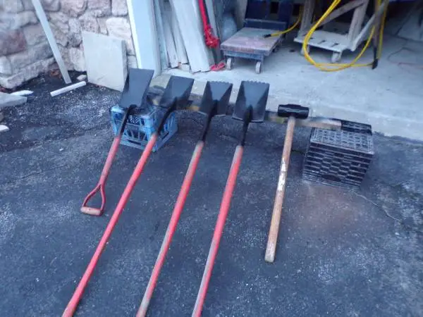SHINGLE RIPPERS & SLEG HAMMER