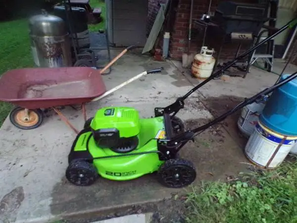 BRAND NEW CORDLESS MOWER