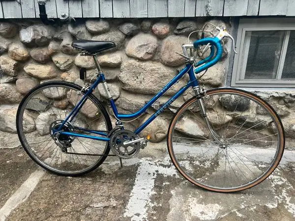 Woman,s Schwinn 10 Speed