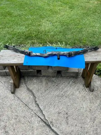 Bear Whitetail ll compound bow