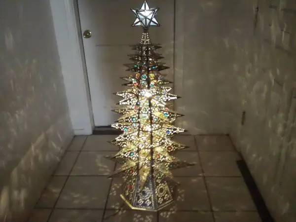4ft Lighted Tin Christmas tree