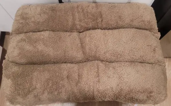 28 and 33 Pet Kennel Beds