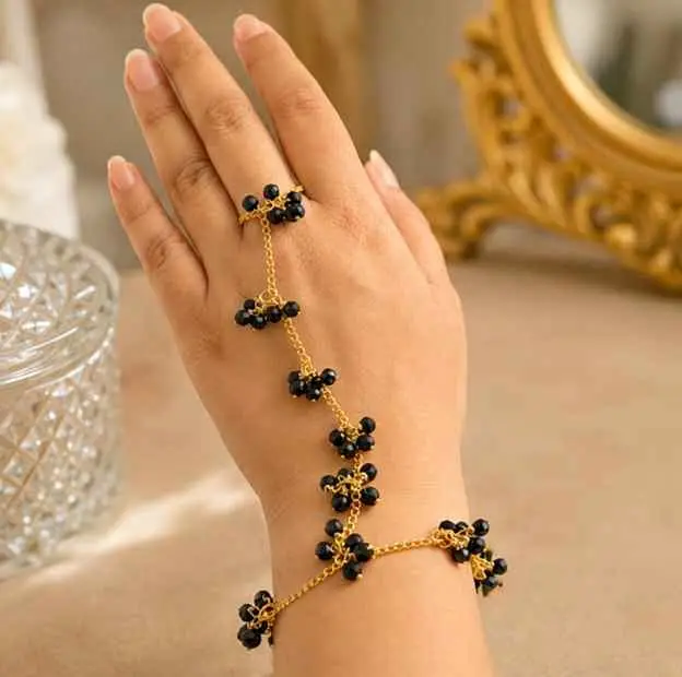 Black Crystal Hand Adjustable Chain Bracelet With Ring✨🖤