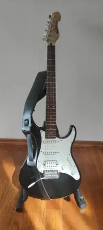 Yamaha Eterna Electric Guitar & Amp Package, Accessaries