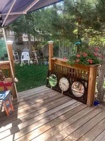 Garden Sale. 80126.