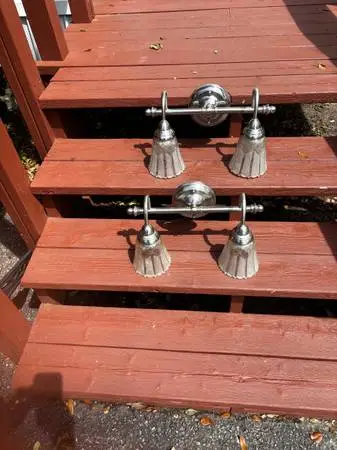 Vanity lights