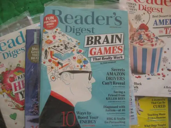 100 Readers Digest Magazines (Nearly all new in plastic sleeve)