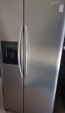 Refrigerator