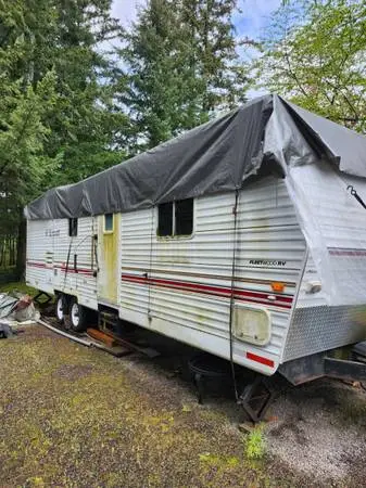 I will take your unwanted RV’s & Trailers