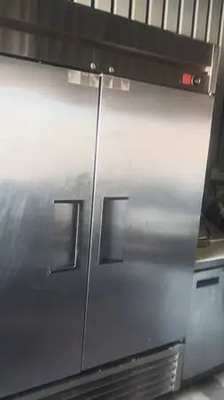 2 doors freezer true 120 volt commercial restaurant