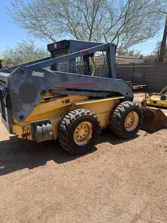 New holland skid steer