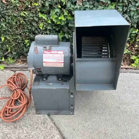 Dayton 9in Direct Drive Blower Forward Curved 2C938