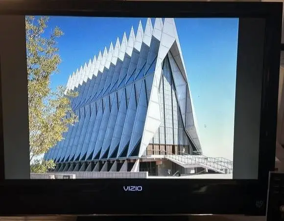 Vizio 22 TV - legacy connections