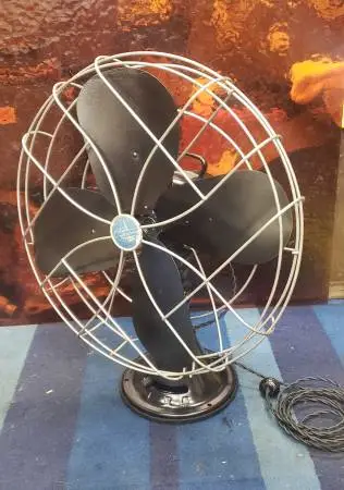 Vintage 1950s Emerson 16 Oscillating Table Fan Restored