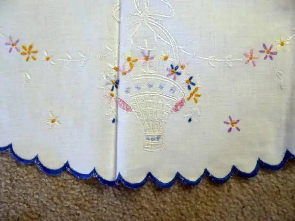 tablecloth ~round ~ vintage ~ embroidered ~ white w/ blue edging