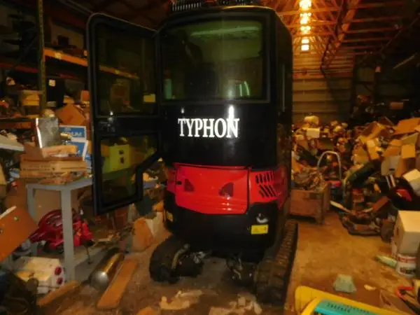 Typhon 2 Ton Mini Excavator with Diesel Engine Cab A/C