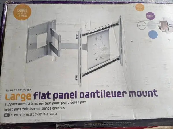 32 to 50 TV panel mount adjustable box Excellent condition
