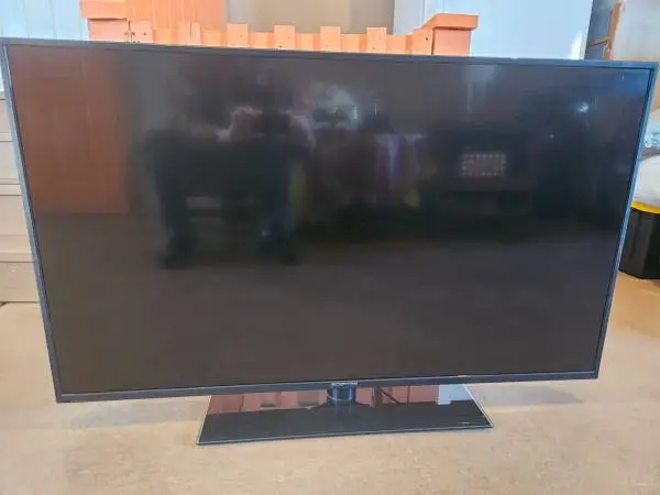 SCEPTRE flat screen 55 TV