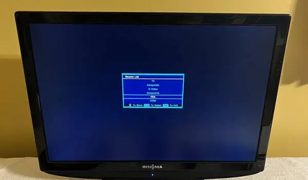 Insignia 22 HDTV LCD 720p HDMI TV NS-LCD22-09 Excellent condition
