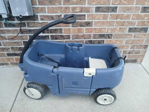 Step 2 Two Seater Wagon