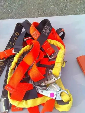 Meller safety harness