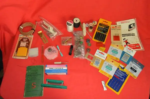 Vintage Singer Sewing Machine Manual, Needles, Bobbins, Schmetz Needle