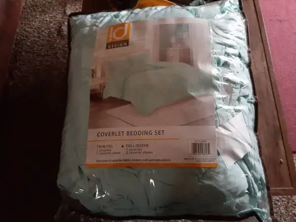 Coverlet bedding set made by (intelligent design)