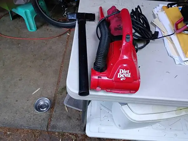 Dirt Devil Ultra hand Vac Corded Hand Held Vacum with Attachments