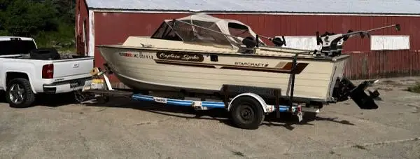 1983 Starcraft Salmon Fishing Boat - $3900 without downriggers