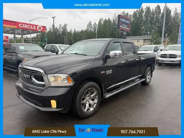 2017 Ram 1500 Crew Cab - Financing Available!