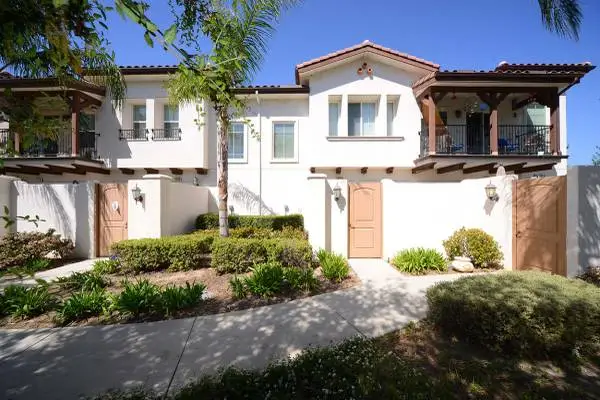 Dishwasher, Refrigerator, Pool Side BBQ Grills