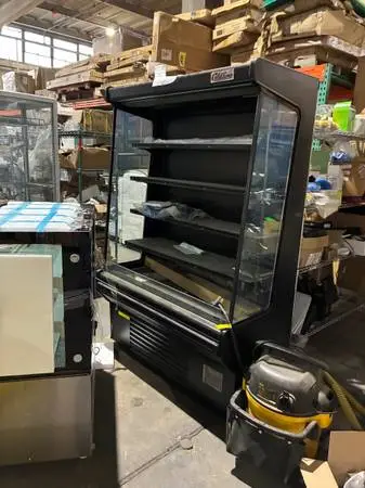 4 Ft open Case refrigerator /restaurant equipment