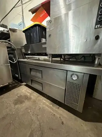 5 ft chef base refrigerator  /Restaurant equipment