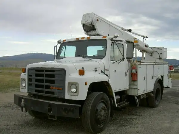 1989 IH 1900 BUCKET TRUCK