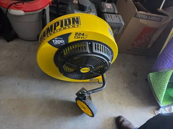 Champion Leaf Blower