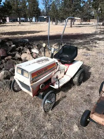 YARD ART