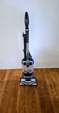 SHARK Navigator Lift-Away Pet Pro Vacuum