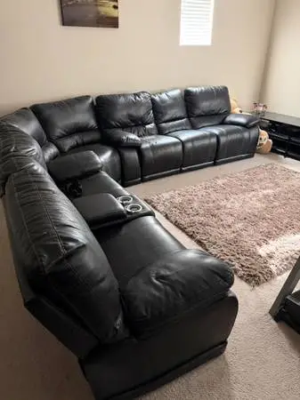Reclining sectional