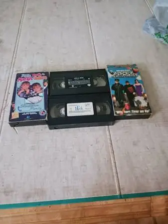 VHS VIDEOS FAMILY