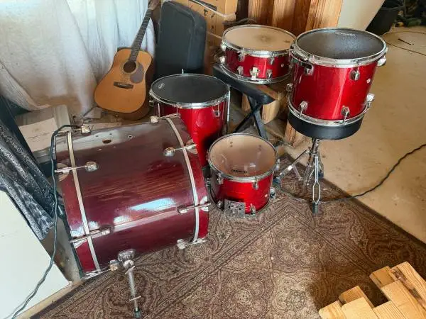 Drum kit for sale only 100 cash