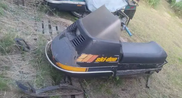 Ski-doo Elan bogie suspension snowmobile