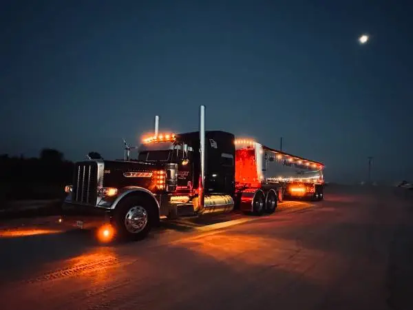 Experienced Dump trailer, driver