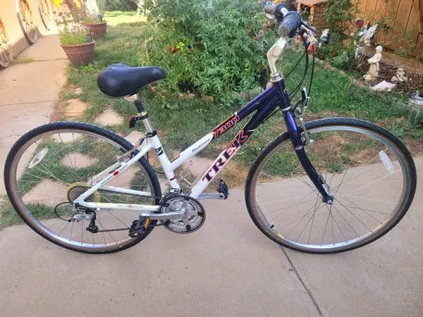 Trek 7300 Multi Track 24 Speed Hybrid