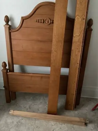 Ethen /Allen solid wood maple twin bed
